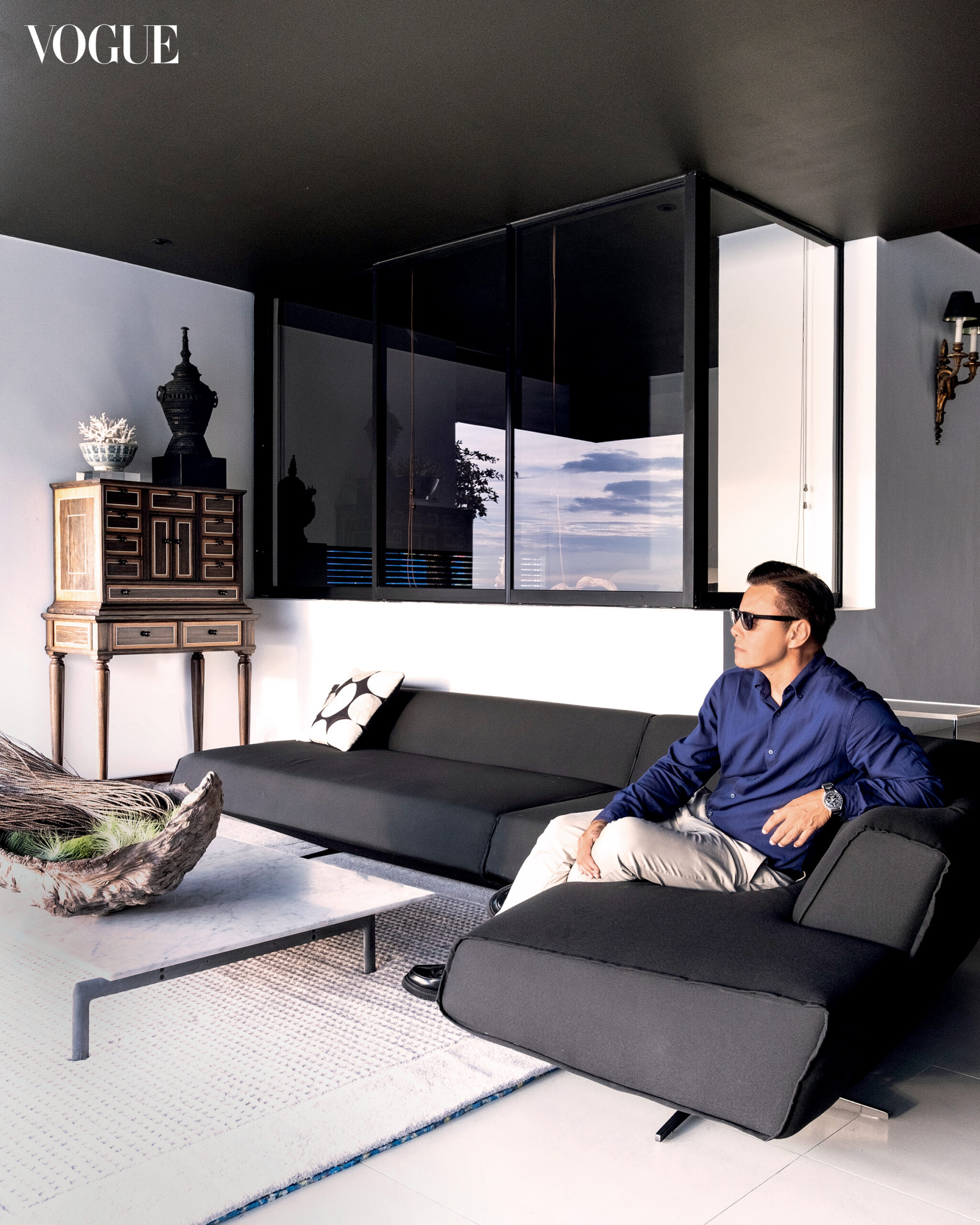 Anton Mendoza Beach House in Tali Beach