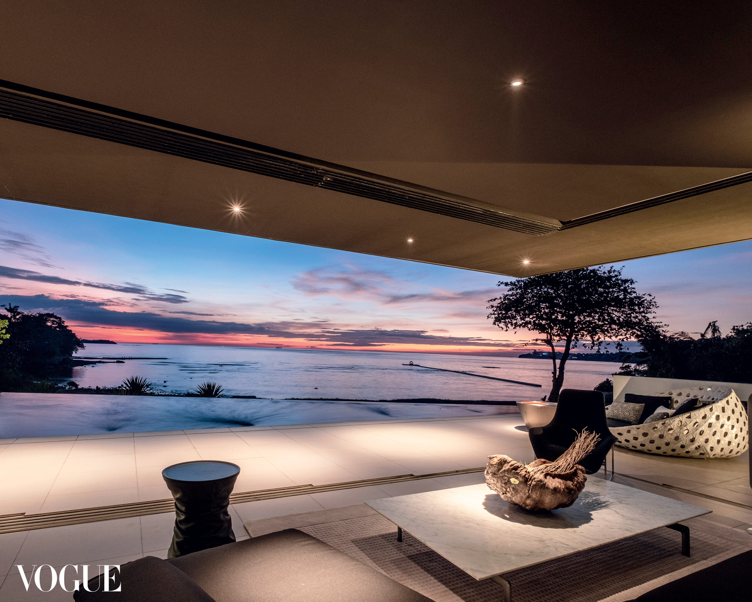 Anton Mendoza Beach House in Tali Beach