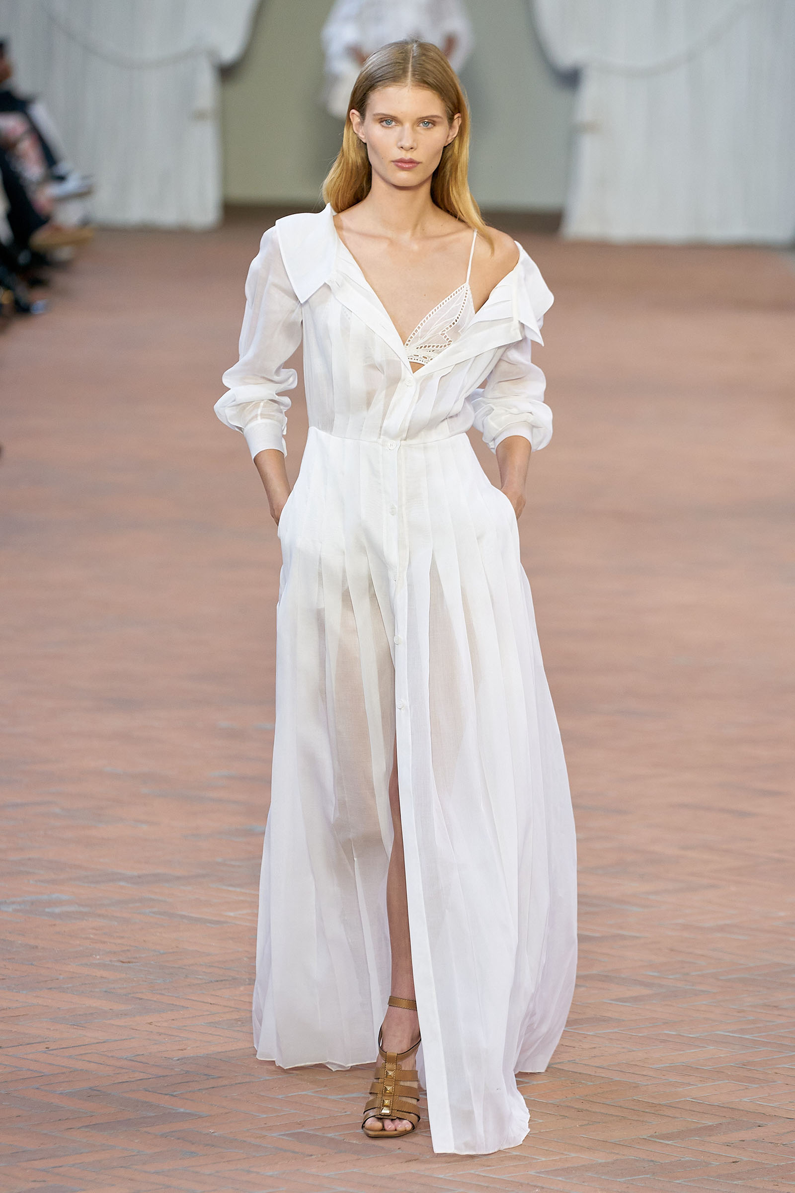 Alberta Ferretti SPRING 2024 READY-TO-WEAR