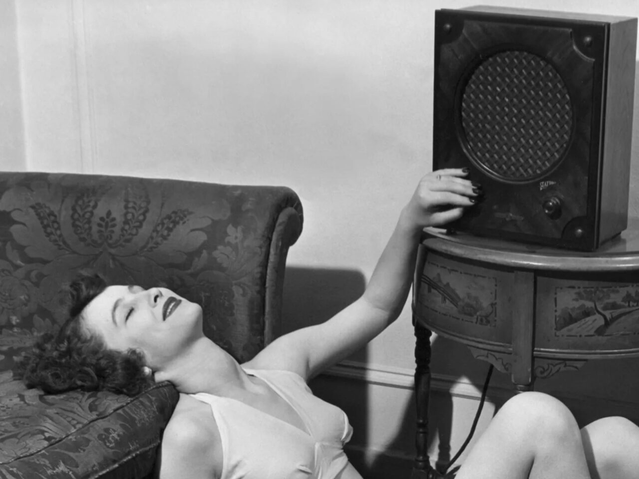 15 Best Mental Health Podcasts Recommended by Therapists