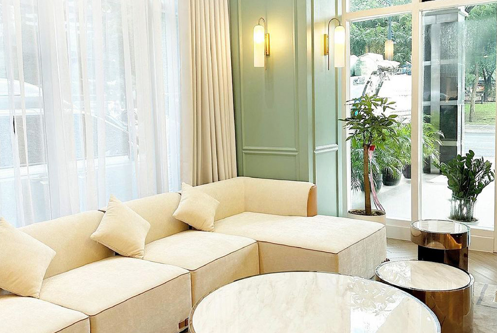 The warm interiors of Hernel Aesthetic Clinic in Bonifacio Global City