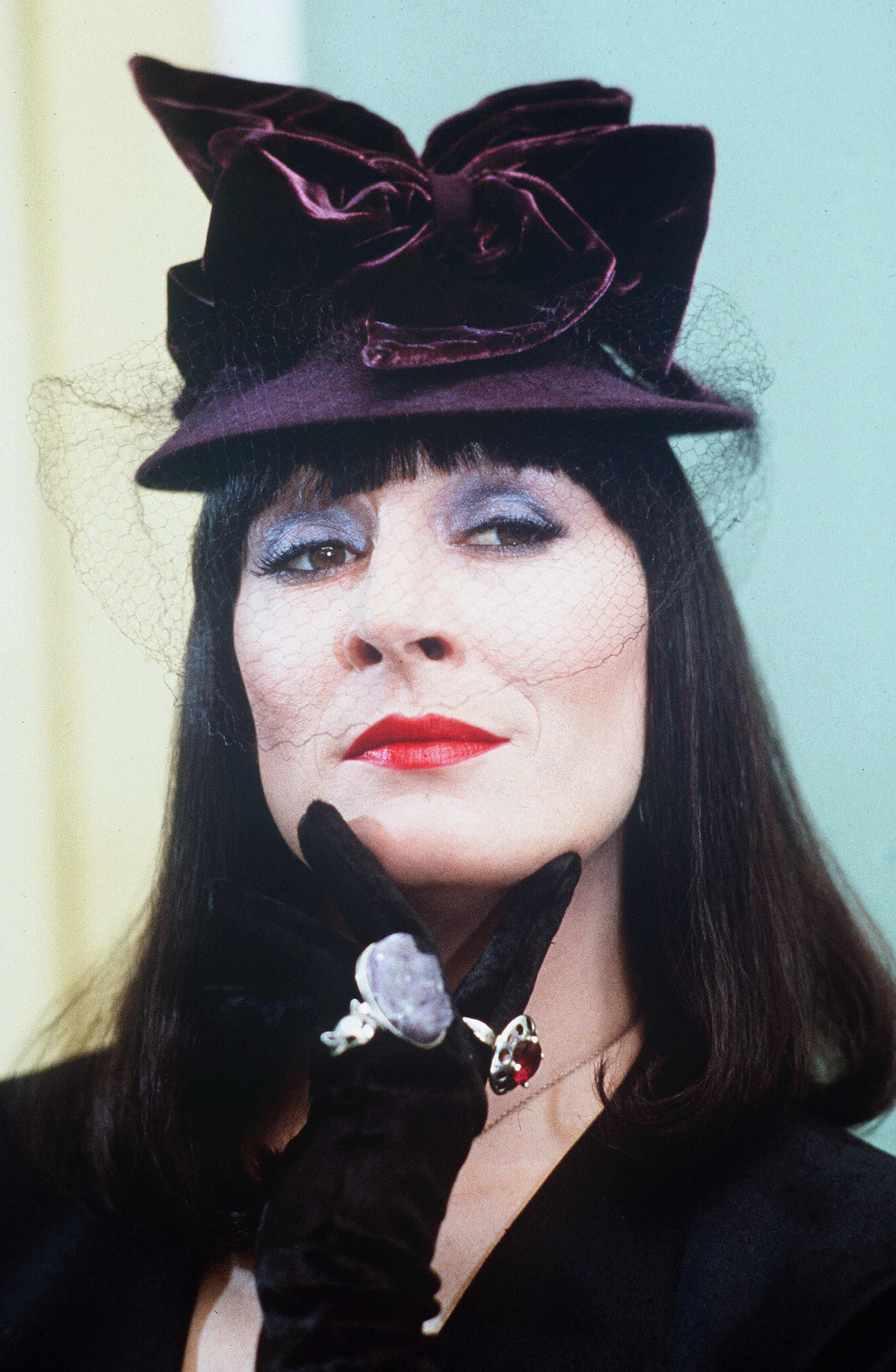 The Witches (1990) movie review