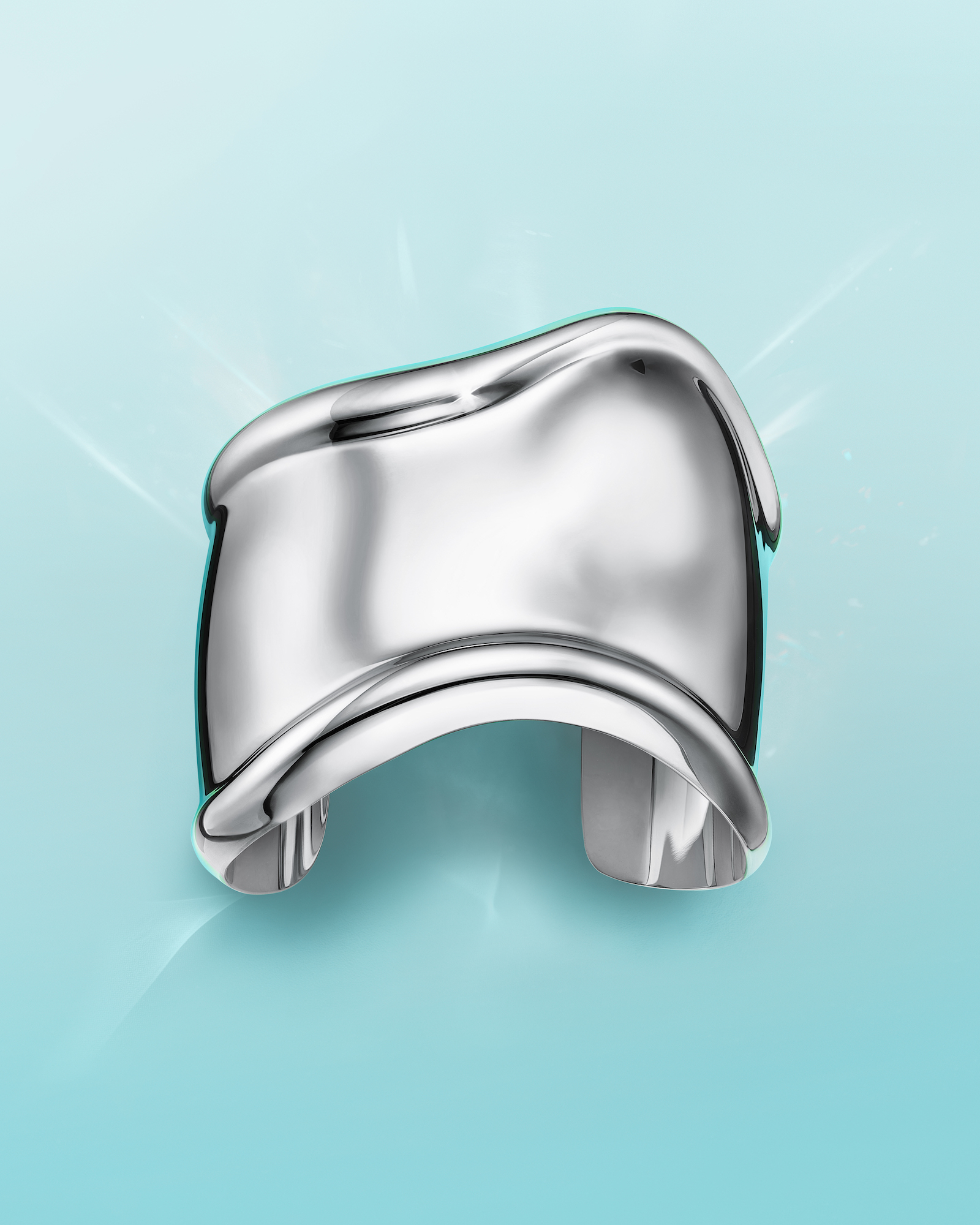 10665728_cuff_h23_v1_tm_070723_cv_alt2_silver 1_4x5 | vogue philippines