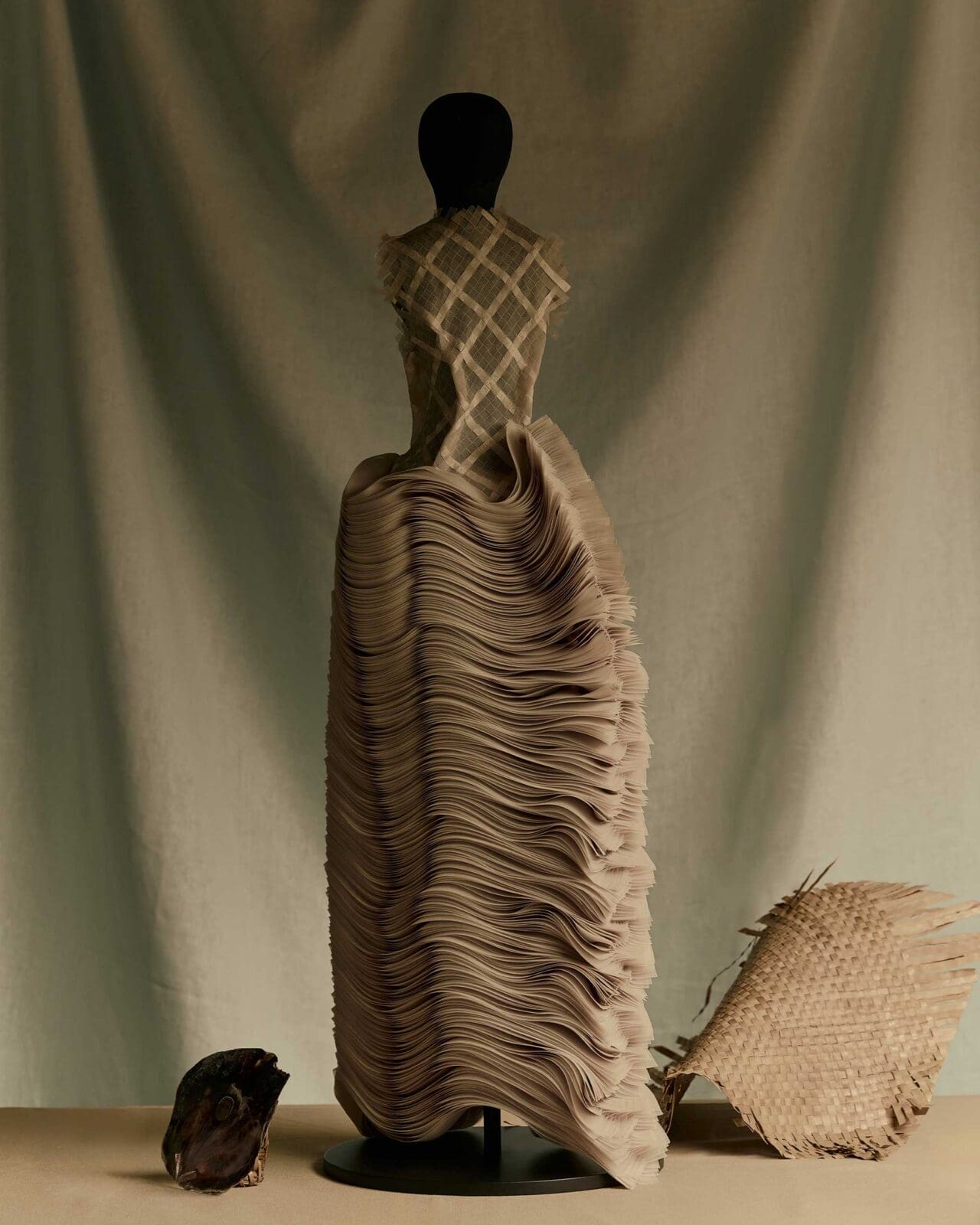 Ivarluski Aseron Banig Gown Waves Details