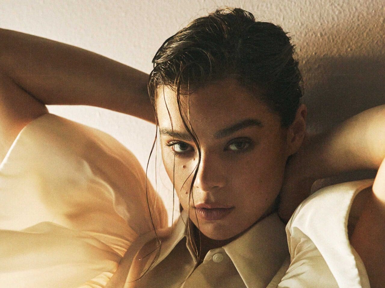Hailee Steinfeld Vogue Philippines February 2025