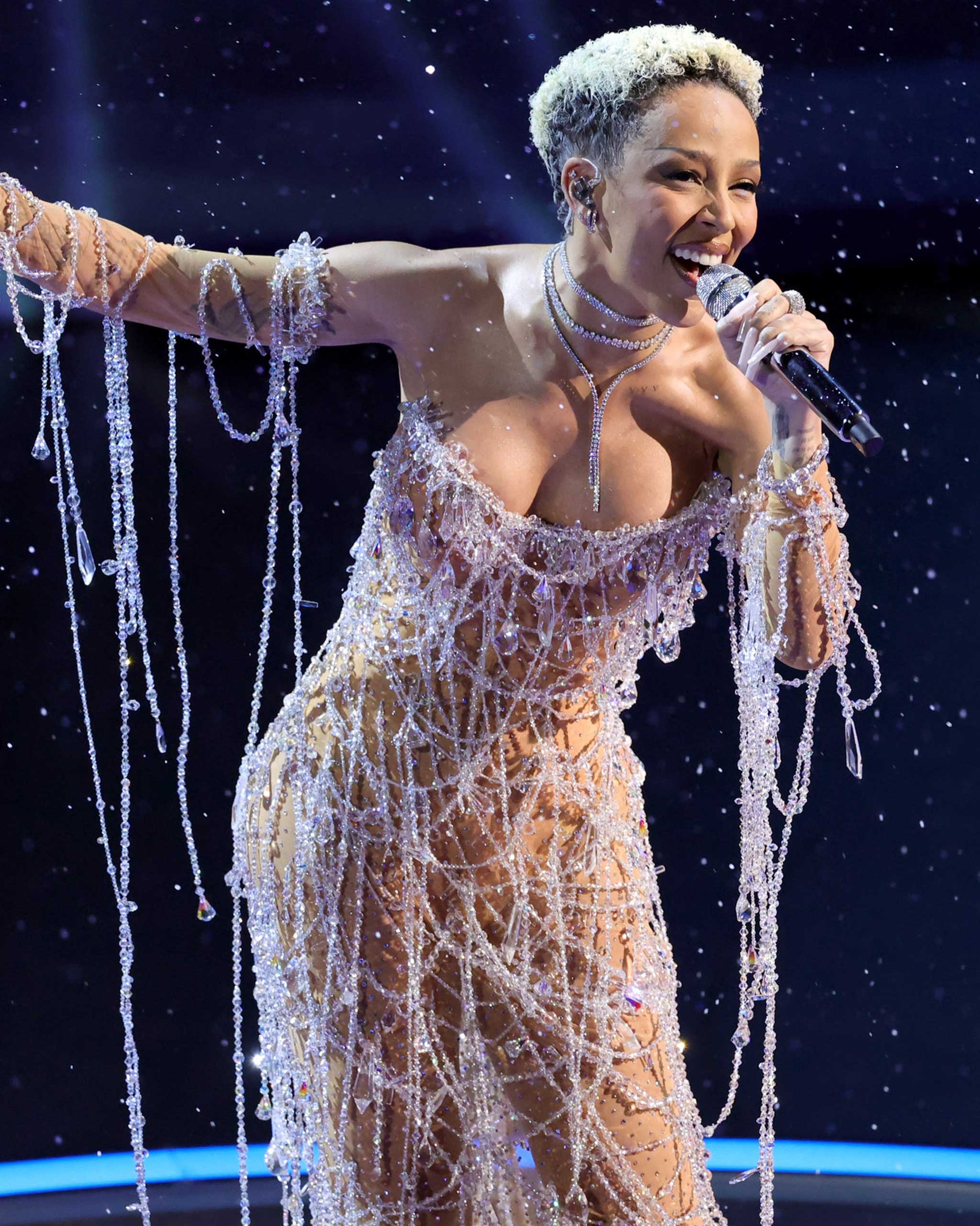 Doja Cat Swarovski Oscar Dress 2025