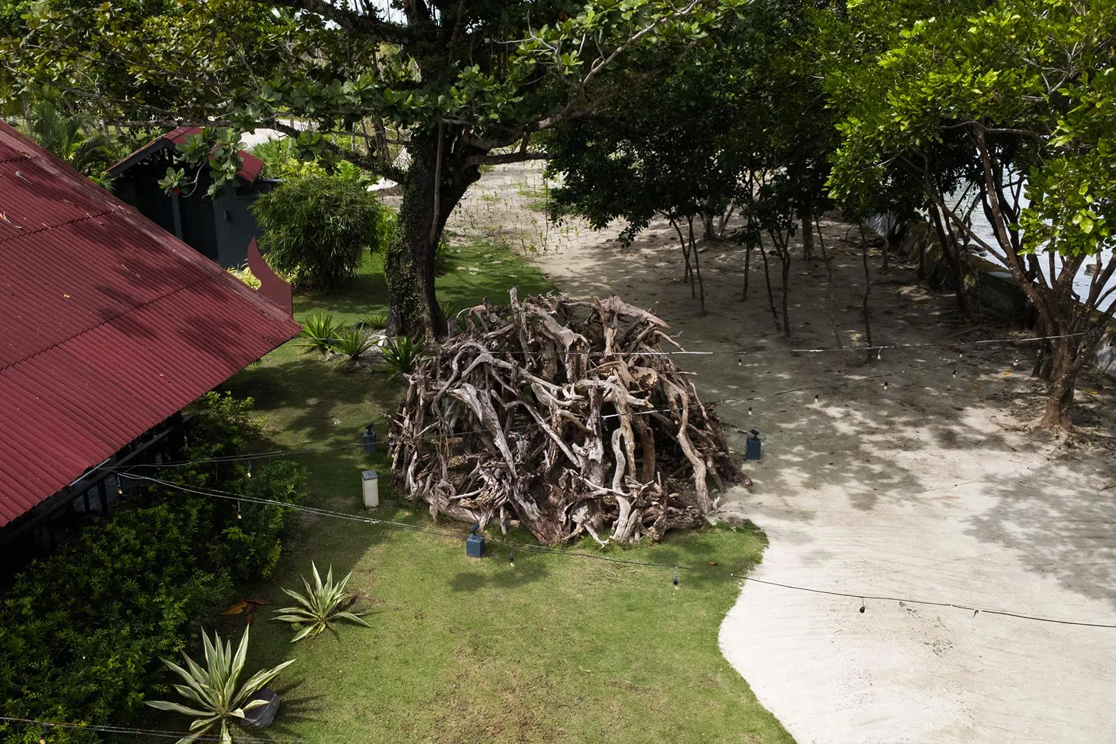 Earth Mound by Bernardo Pacquing