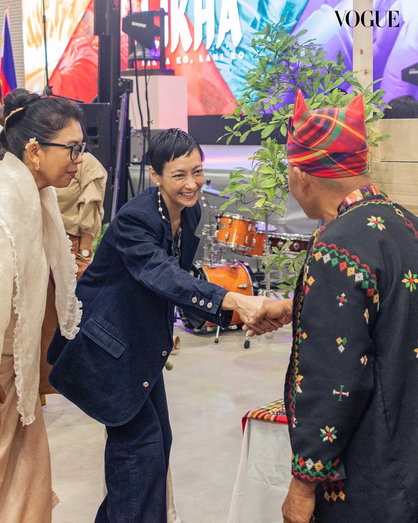 Len Cabili and Bea Valdes meeting one of Likha 4's craftsmen