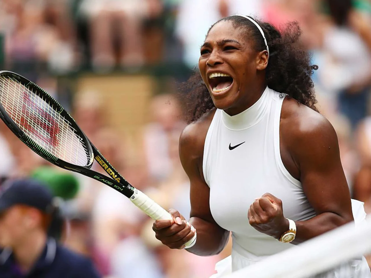 Serena Williams seizes the moment at Wimbledon in 2016